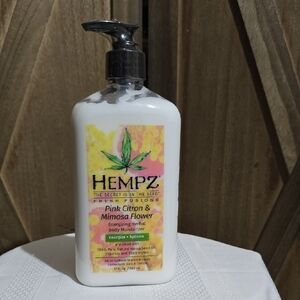 NIP Hempz Pink Citron & Mimosa Flower Herbal Body Moisturizer 17 Fluid Ounces